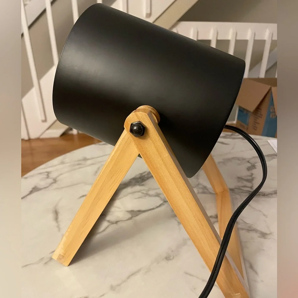 Modern Black and Tan Table Lamp